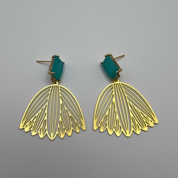 Delicate Flirty Floral Brass Earrings - Elegant Delicate Boho Chic Earrings - Picture 8 of 15